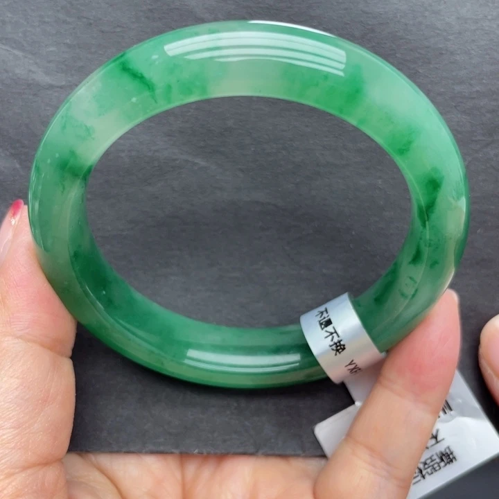 石英质玉未镶嵌手镯55