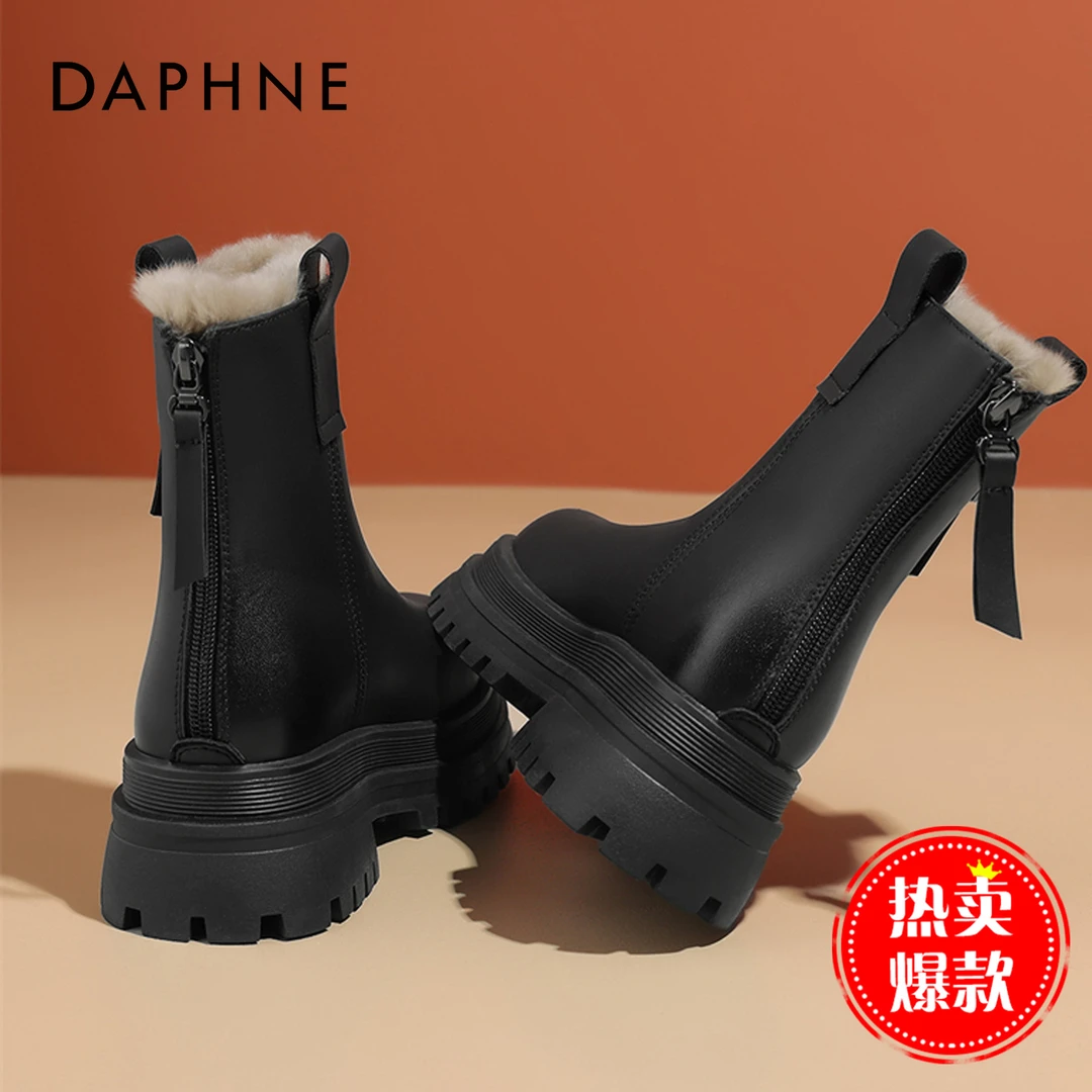 达芙妮雪地靴女加绒保暖外出棉鞋冬季高级感纯色复古马丁靴短靴女