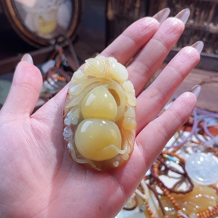 未镶嵌蛇纹石玉颈饰?***?