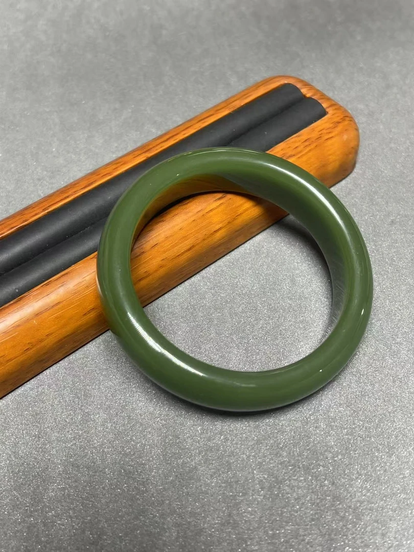 a3003绿色轮胎手镯多样发