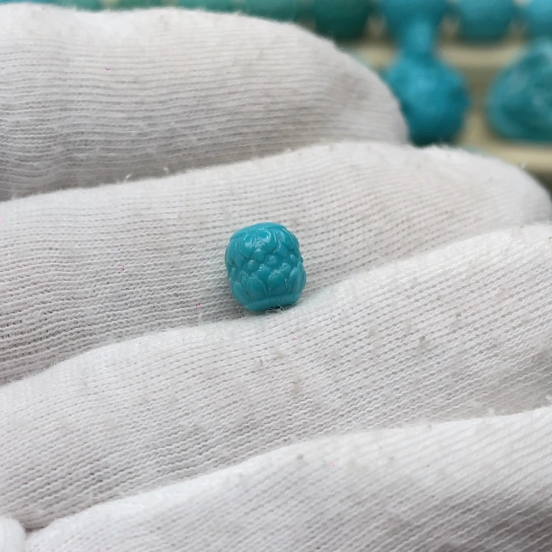 绿松石未镶嵌颈饰卡7.2