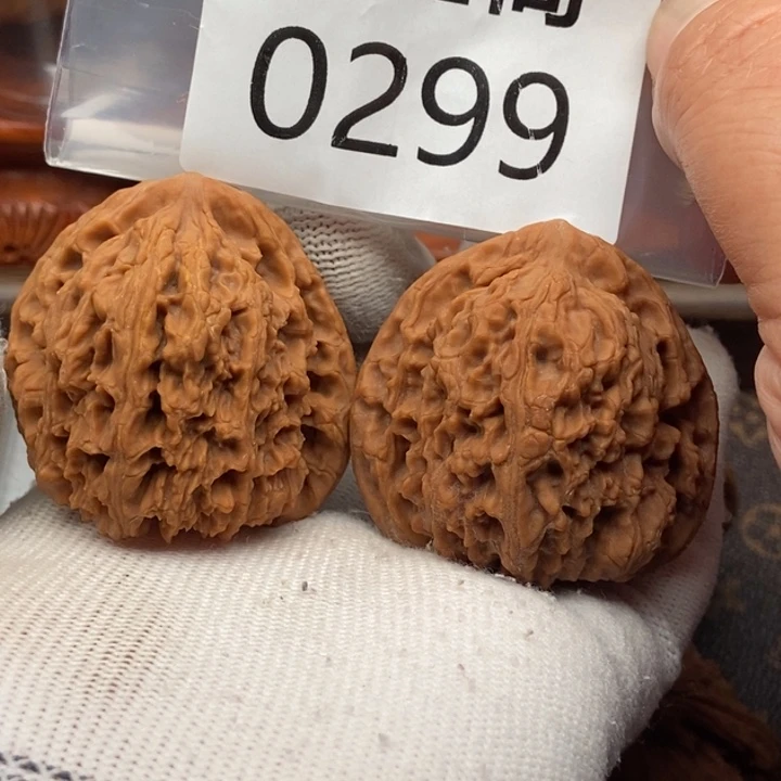 吊坠文玩核桃南疆石45