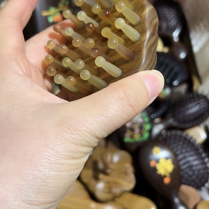 绿檀按摩梳羊角梳子梳头