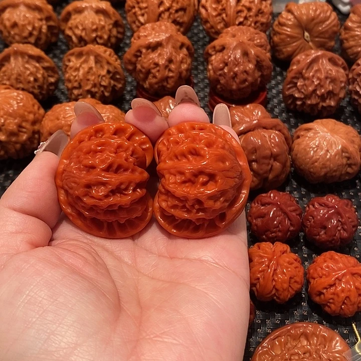 文玩核桃吊坠42宫灯0693