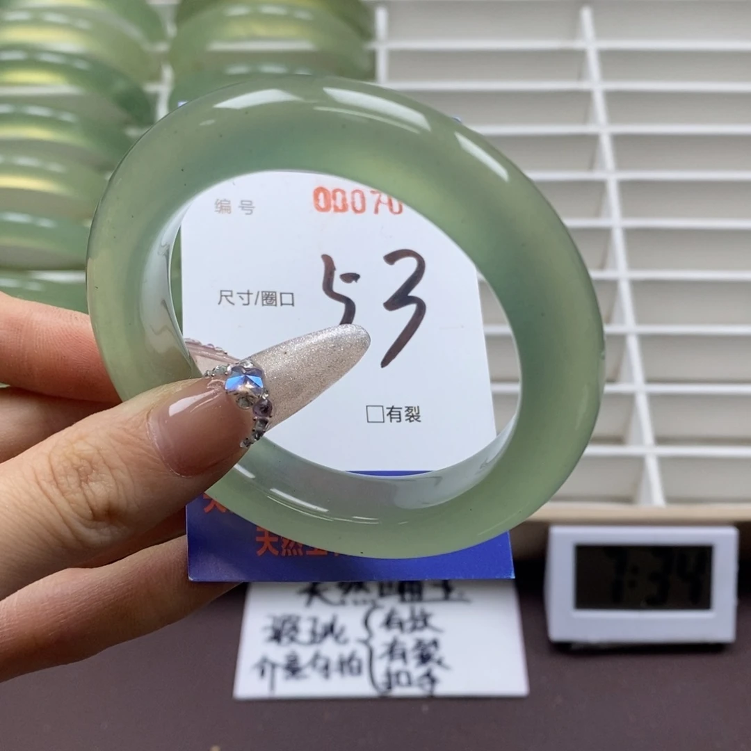 蛇纹石玉手镯未镶嵌