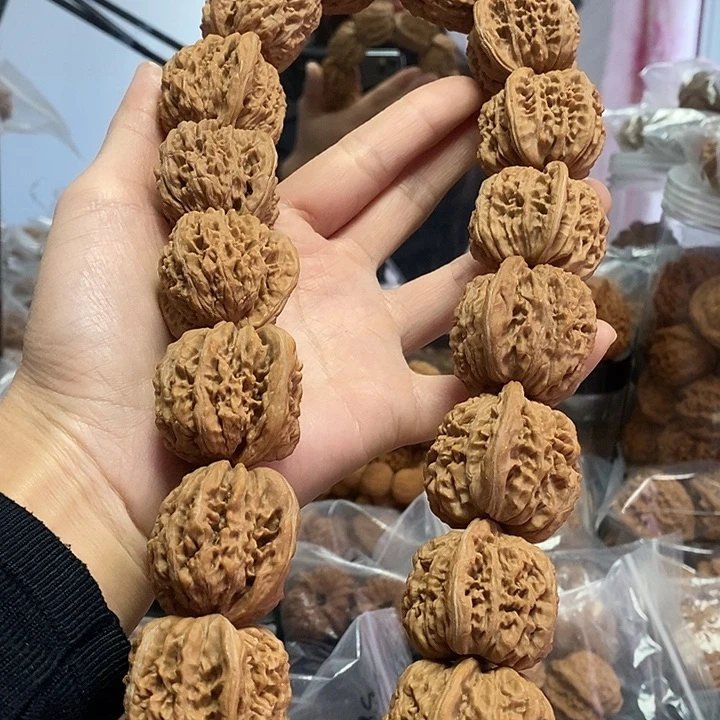 文玩核桃把件37四座楼红皮手持