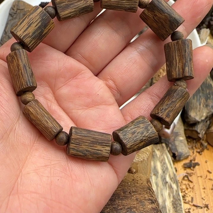 魚***希沉香碎屑沉香棋楠陆河树心油老料单圈9克