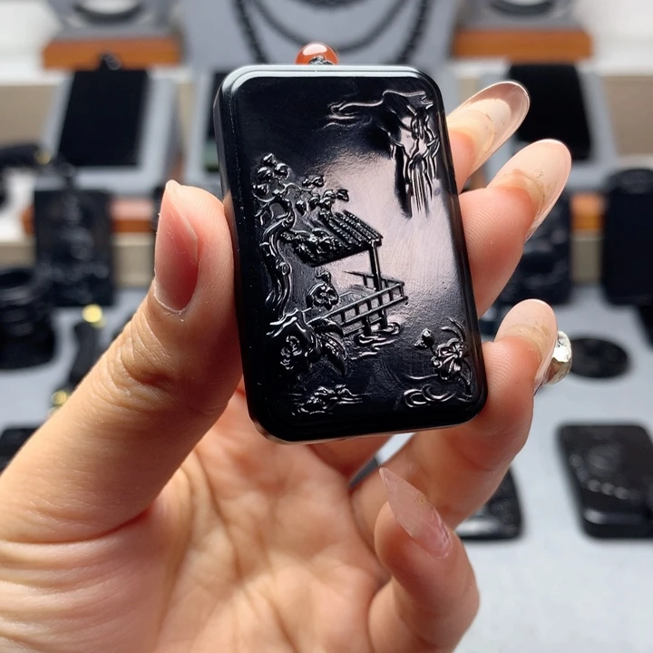 和田玉（墨玉）挂件未镶嵌