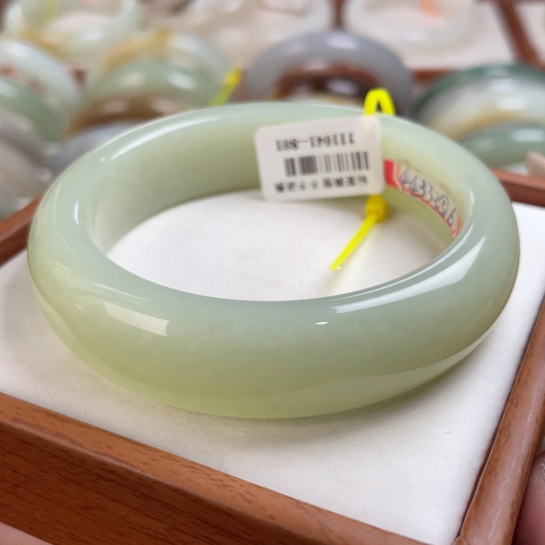 【闪购商品】和田玉手镯未镶嵌3 60/61