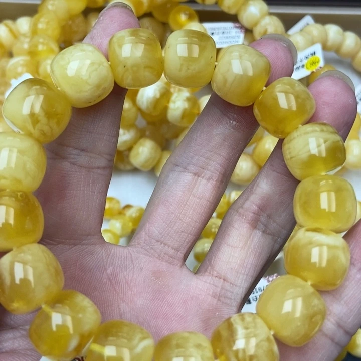 琥珀未镶嵌珠宝奇石29