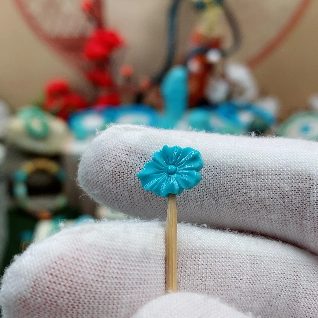 绿松石未镶嵌珠宝奇石