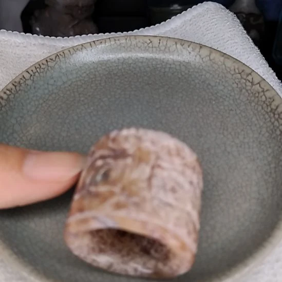 诚***仁摆件开片瓷器瓷片摆件
