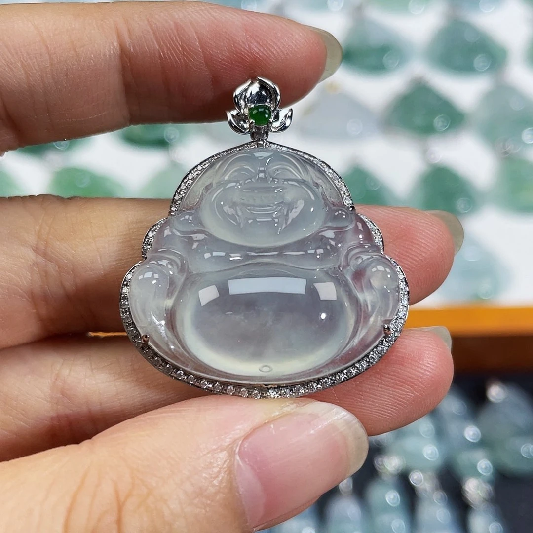 翡翠18K金镶嵌颈饰吊坠