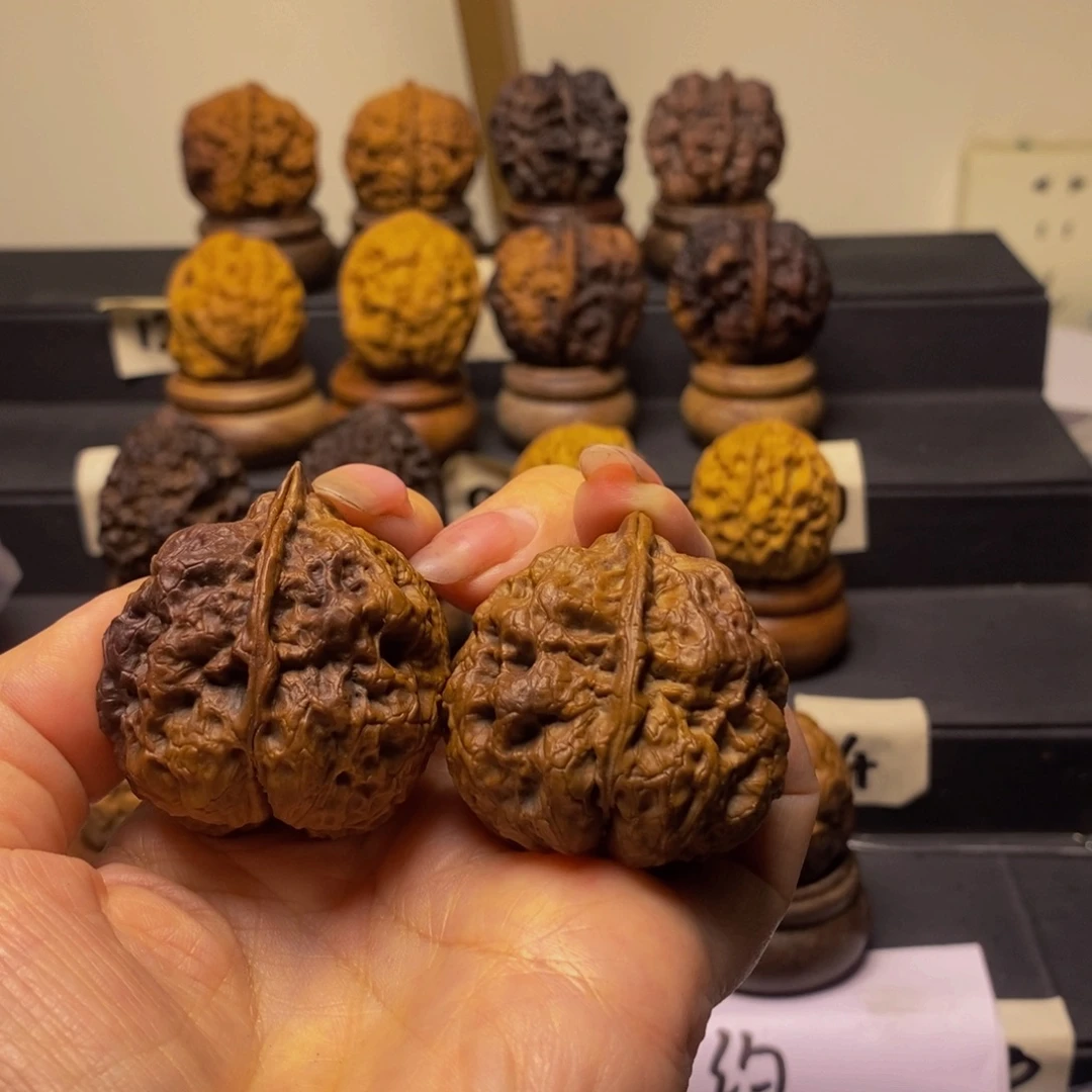 文玩核桃吊坠毒王39