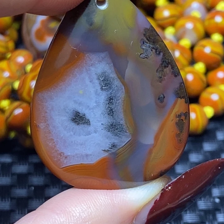 玛瑙/玉髓颈饰未镶嵌