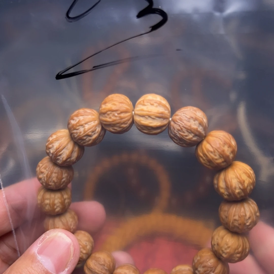 过***c猴头核桃吊坠鱼咯