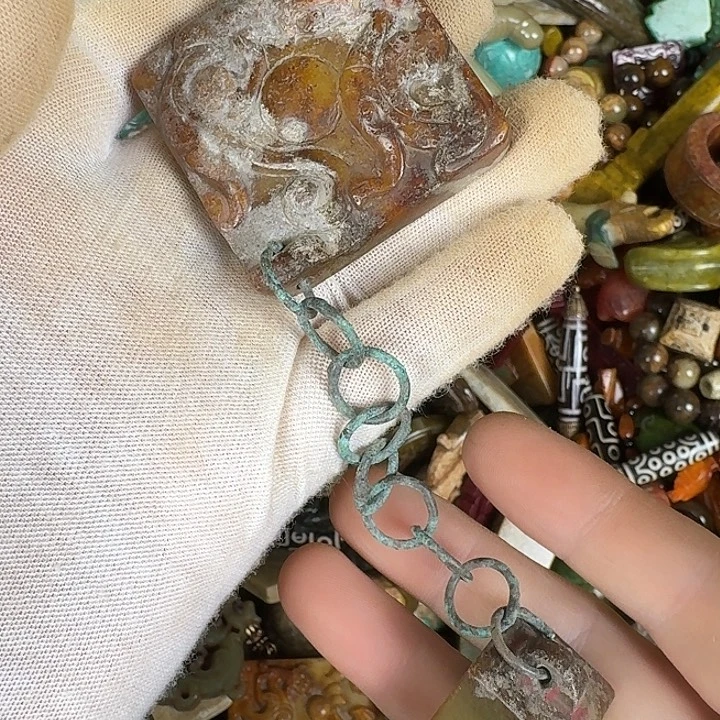 和田玉未镶嵌挂件