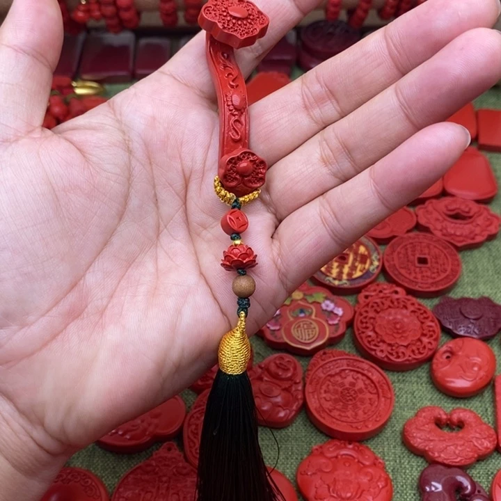 天然辰砂如意手把件
