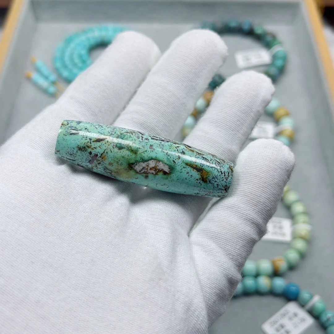 绿松石未镶嵌挂件