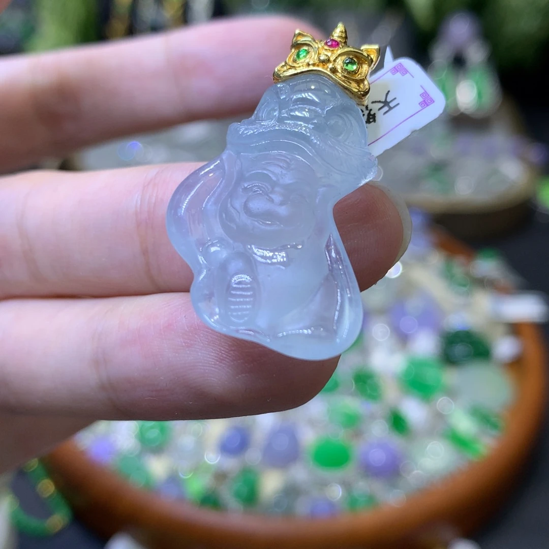 颈饰18K金镶嵌翡翠