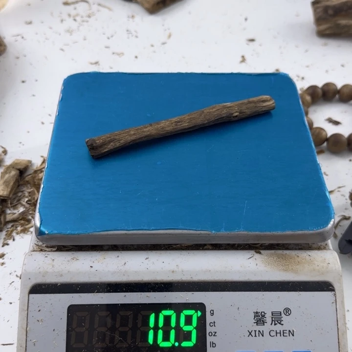 沉香碎屑沉香绿绮楠沉香10.9克