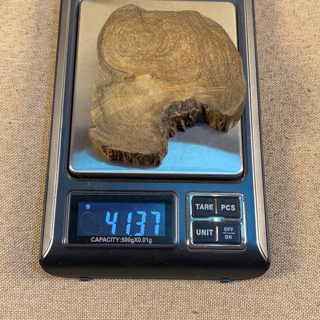 淼***淼柏木手串现场切料，定制文莱1.1X1.0的老型珠 不退 不换