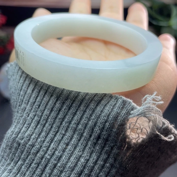 叫****定制翡翠未镶嵌正装翡翠