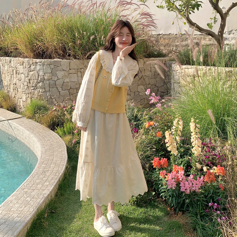 森系小清新套装裙女2025早春新款韩系甜美风针织马甲娃娃领连衣裙