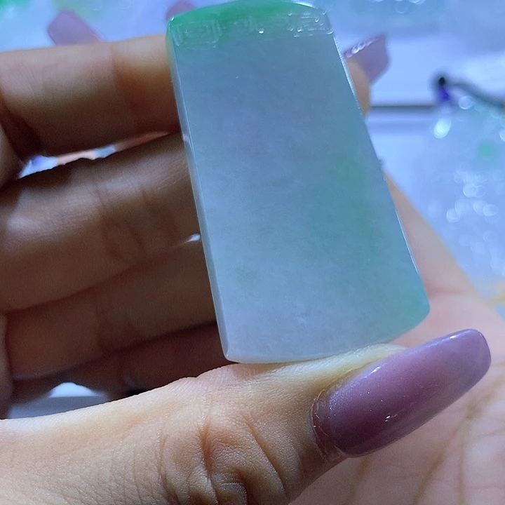 翡翠未镶嵌颈饰天然翡翠A货吊坠