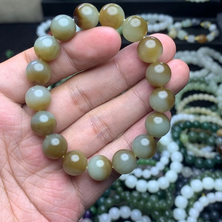 和田玉未镶嵌手串新疆且末糖晴料