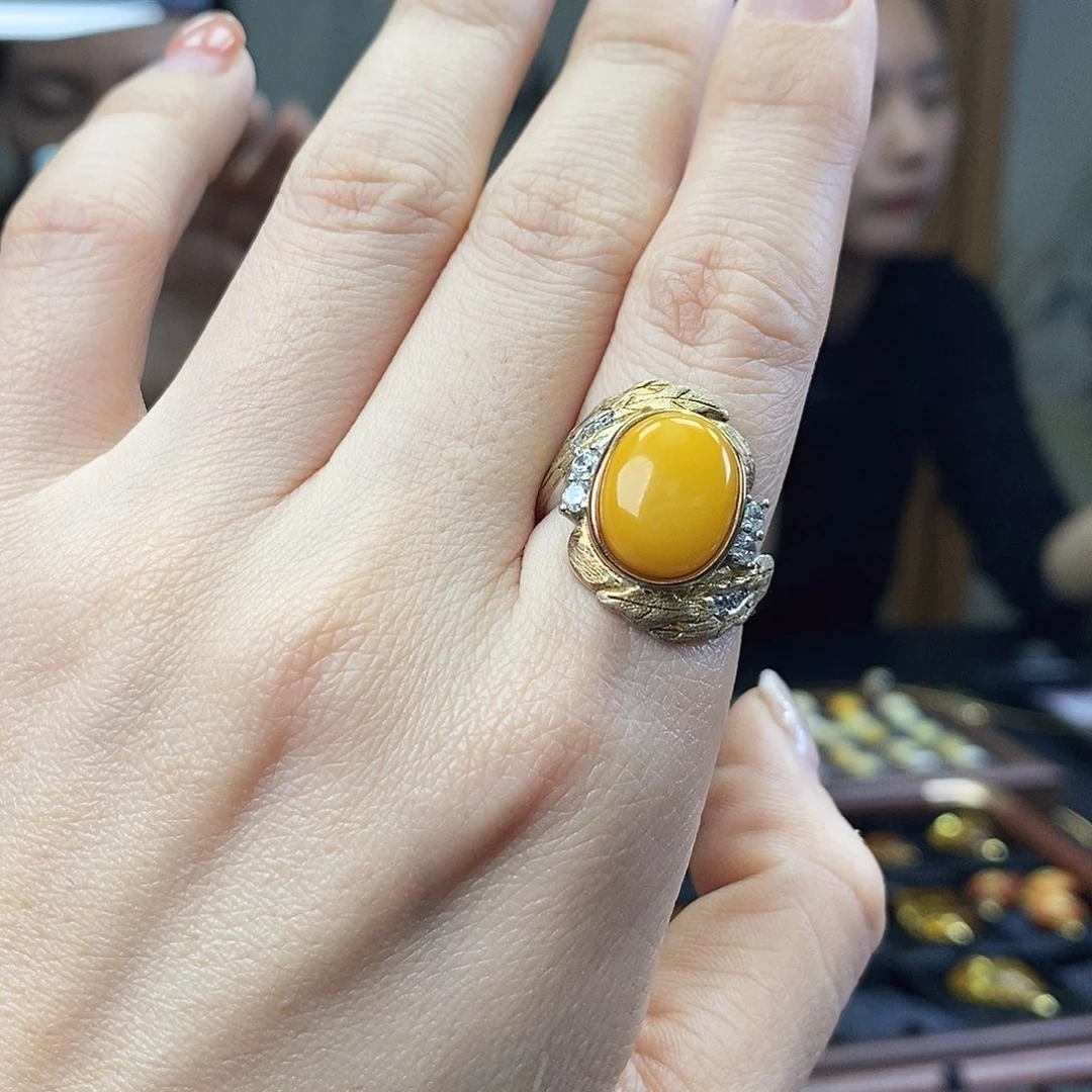 琥珀未镶嵌裸石成品