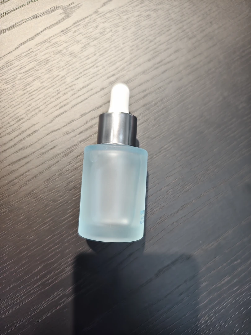 舒缓h肤精华液30ml面部小工具