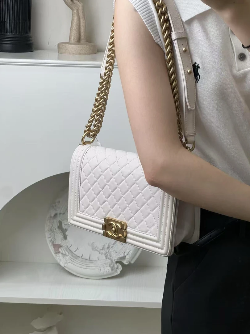 95新 Chanel/香奈儿 香奈儿leboy中号白金光面牛/甄选