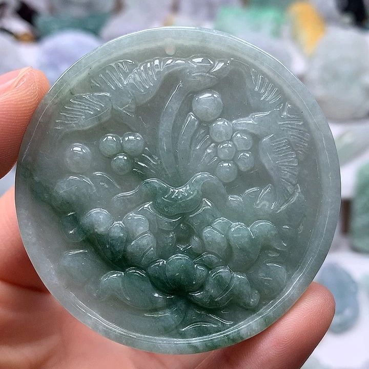 翡翠未镶嵌颈饰花开富贵福利