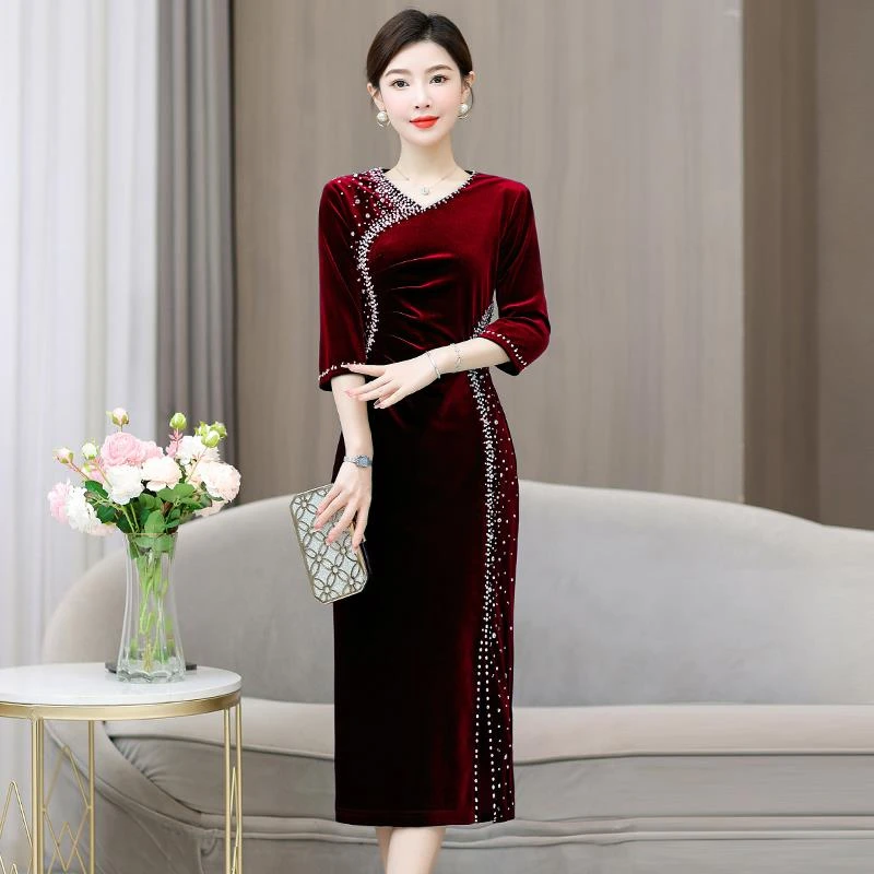 年轻妈妈婚宴晚礼服高贵洋派2025秋冬款喜婆婆婚宴装洋装
