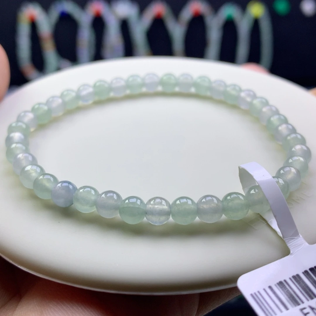 未镶嵌手串翡翠卡5