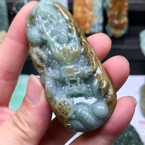 翡翠未镶嵌颈饰缅甸翡翠黄翡龙牌