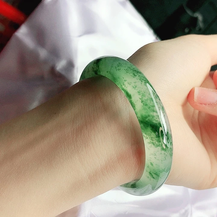 翡翠未镶嵌手镯缅甸天然A货翡翠5号