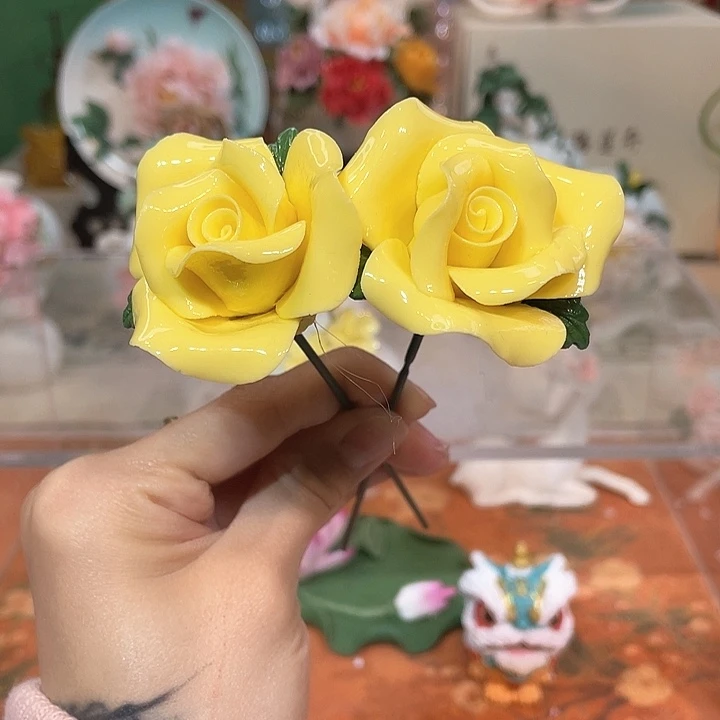 手工陶瓷精致摆件