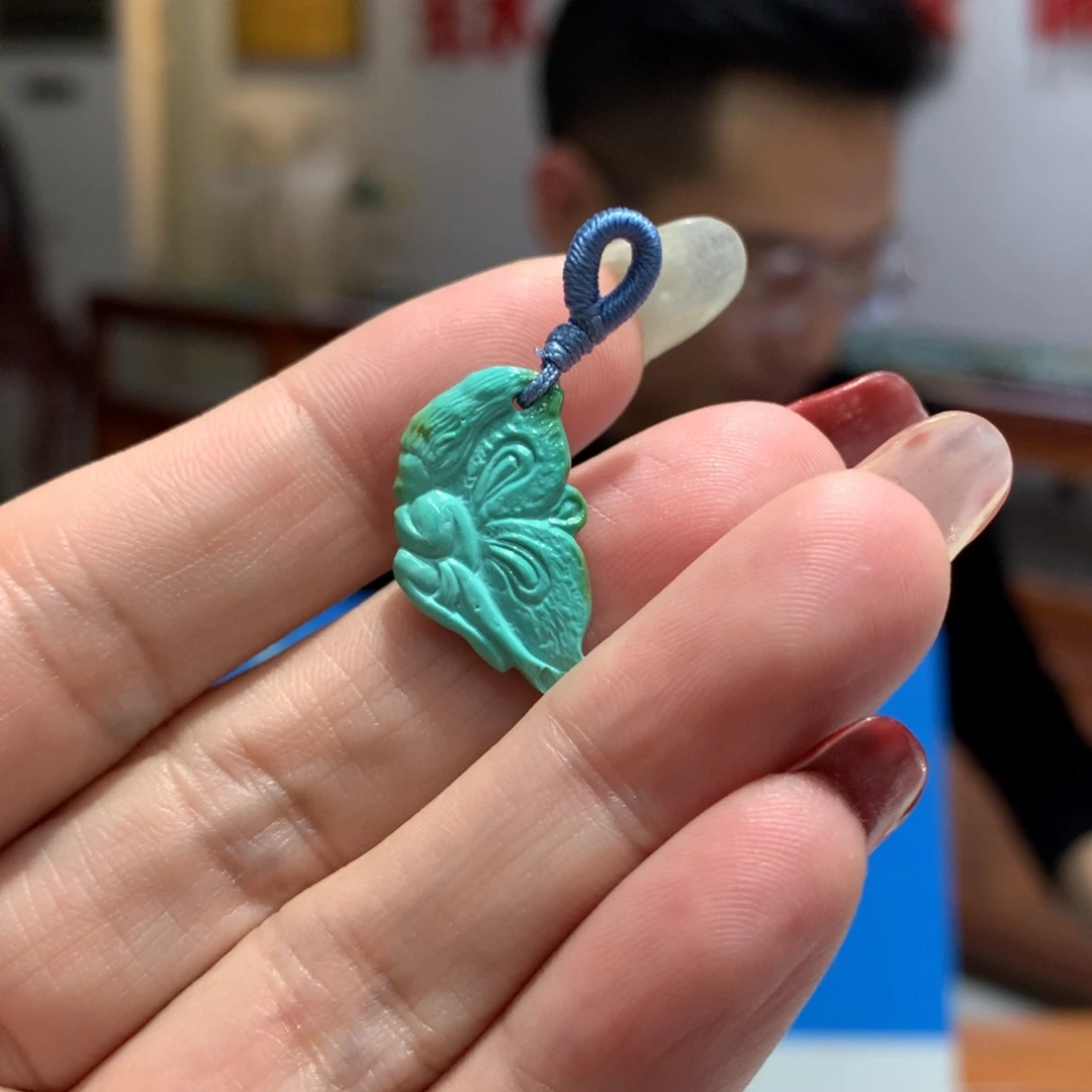 绿松石配饰未镶嵌