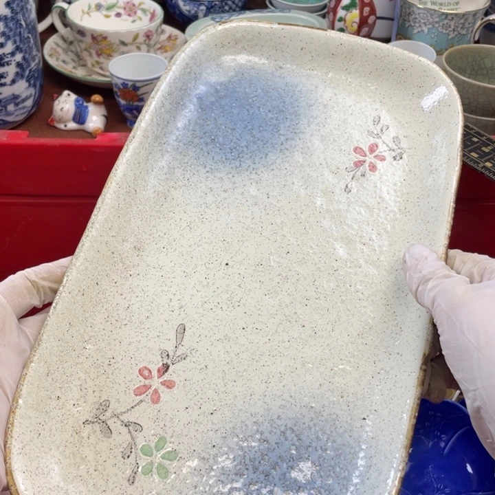 他家瓷器真美…开播了