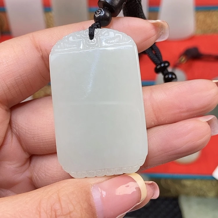 【闪购商品】颈饰未镶嵌和田玉