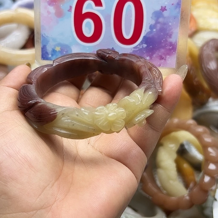 石英岩玉手镯未镶嵌