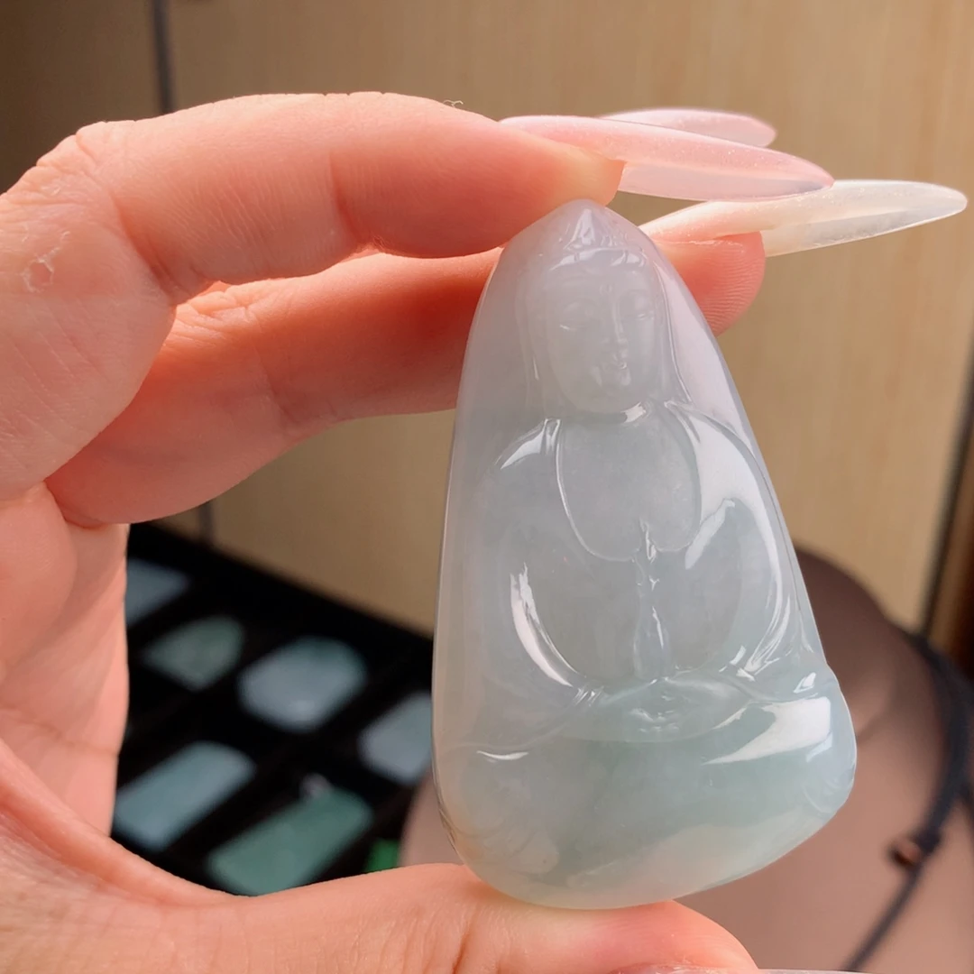 亮***颈饰未镶嵌翡翠素衣