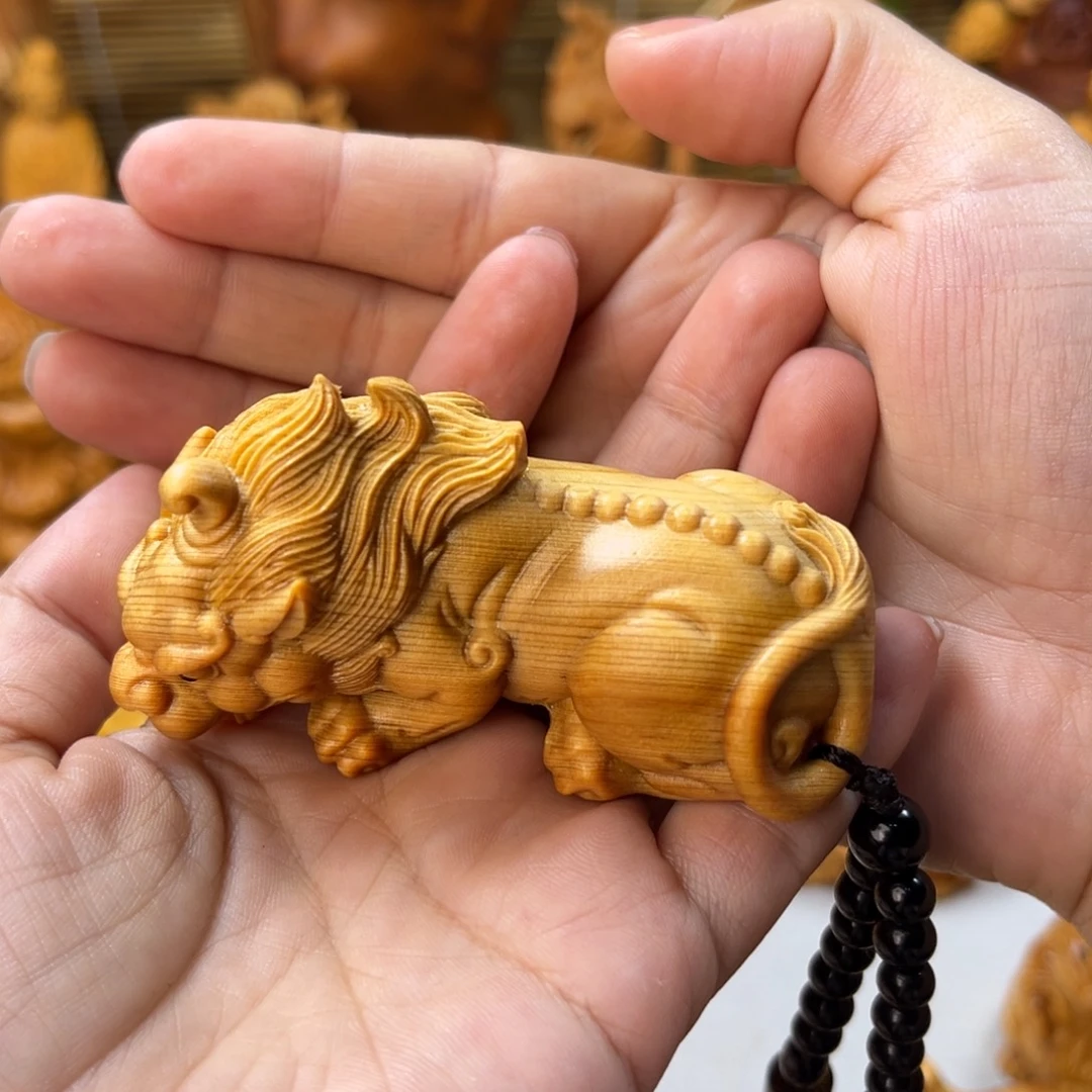 ****柏木（崖柏）貔貅手把件