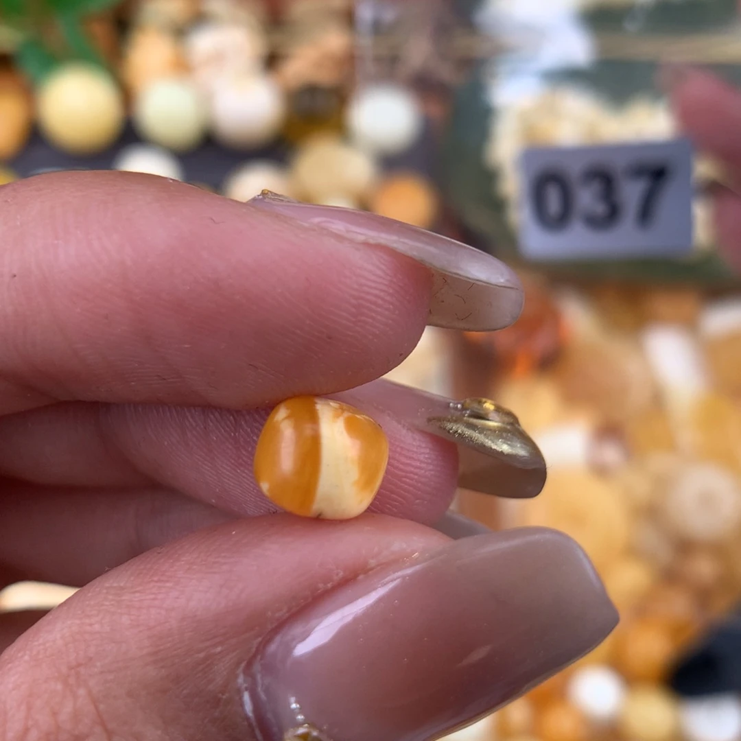 琥珀珠宝奇石未镶嵌7.4 皮纹