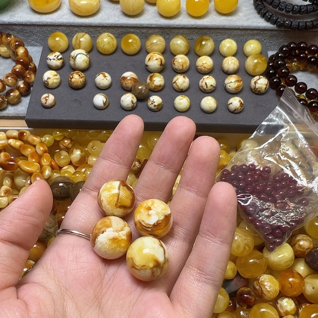 J***•蜜蜡未镶嵌裸石1号