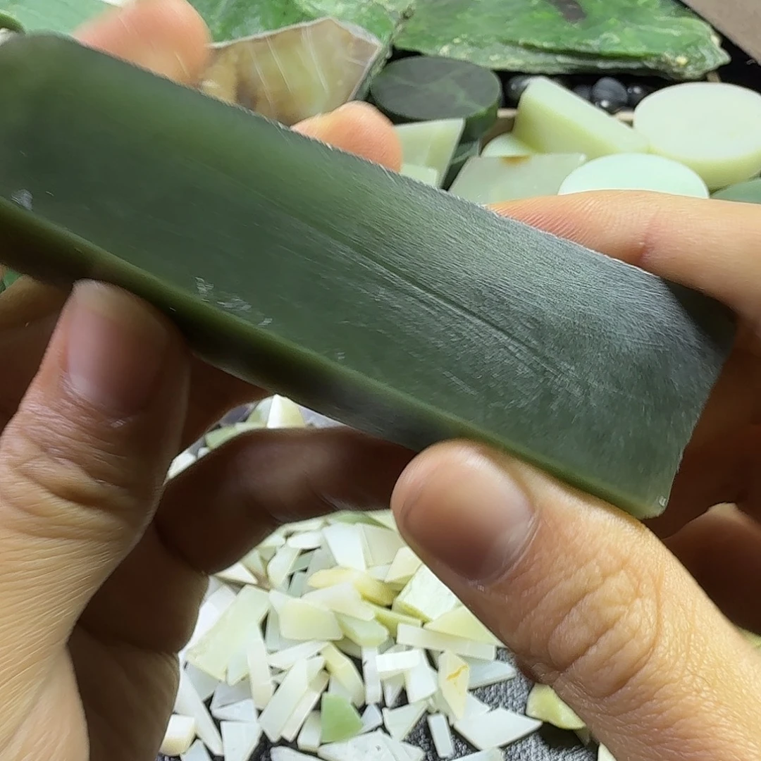 和田玉（糖玉）未镶嵌挂件