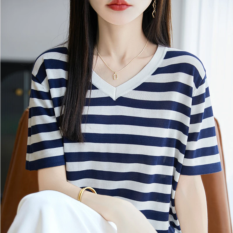 清凉夏季 透气不透肉 莱赛尔天丝条纹V领针织短袖上衣女