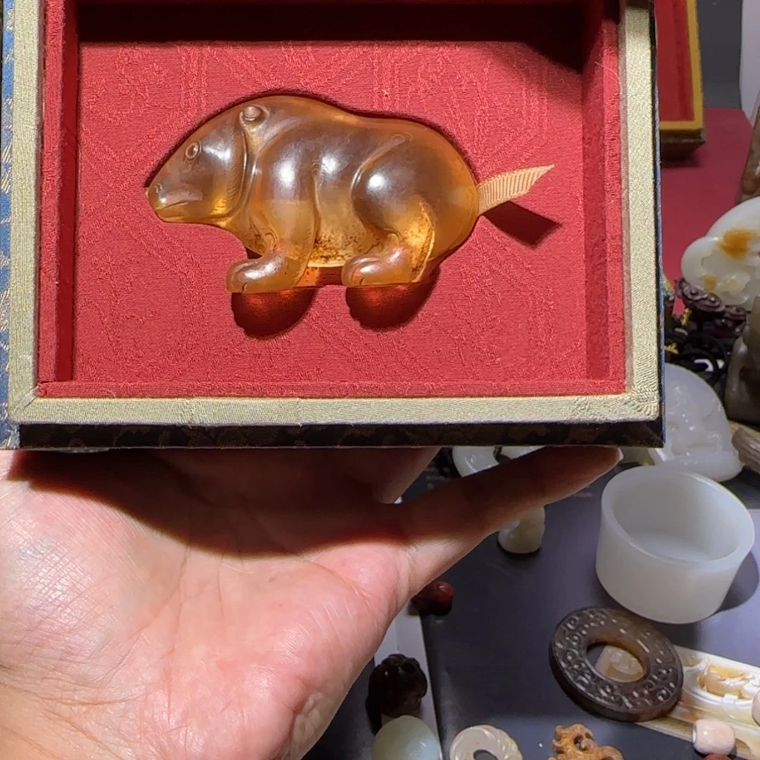 茶***箱瓷片纯天然水晶熊摆件